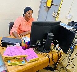 Mme OUATTARA GNELLE AWA, LA CAISSIÈRE